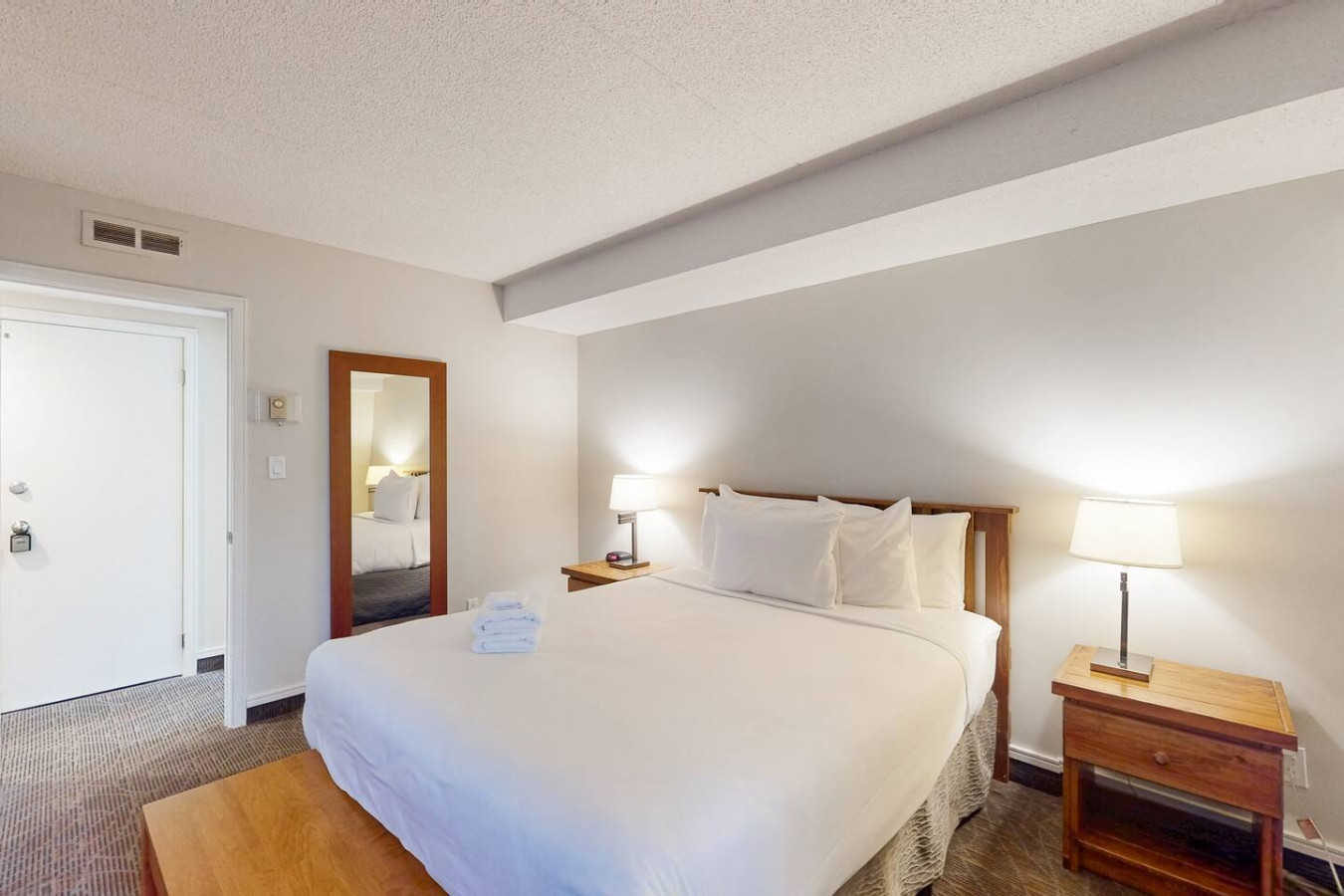 Ground-Floor Steps to Blue Mountain Home for 4 | Photo 14