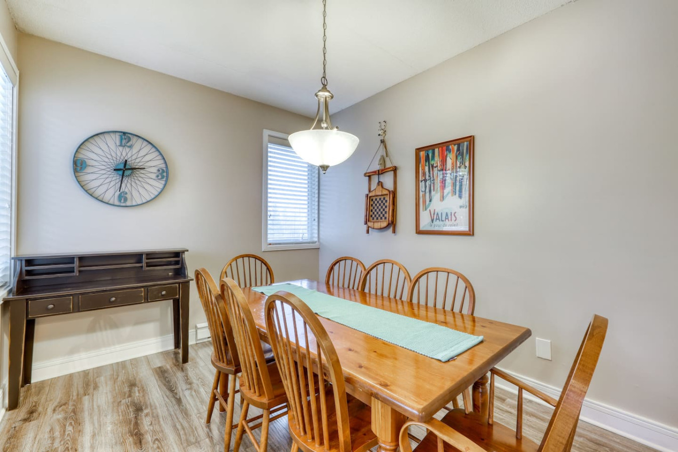 Heart of the Village Ground-Floor Condo for 7 | Photo 9