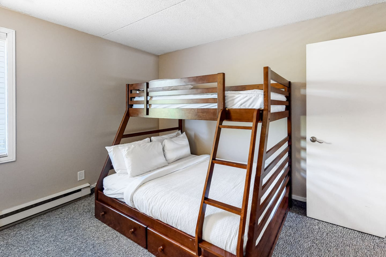 2BDR Blue Mountain Condo w/ 2 Private Balconies! | Photo 15