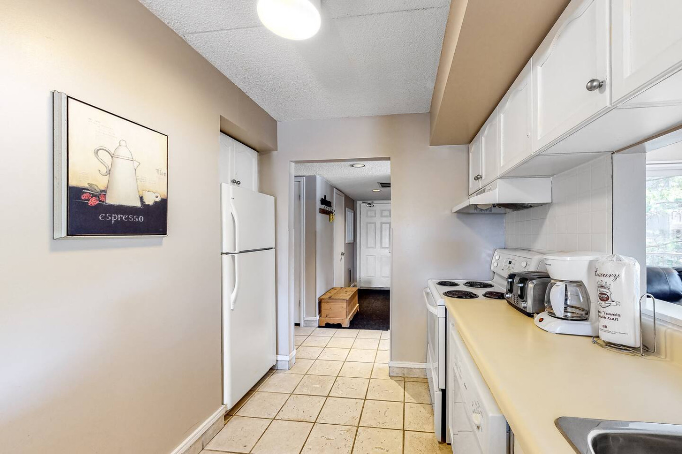 2BDR Blue Mountain Condo w/ 2 Private Balconies! | Photo 8