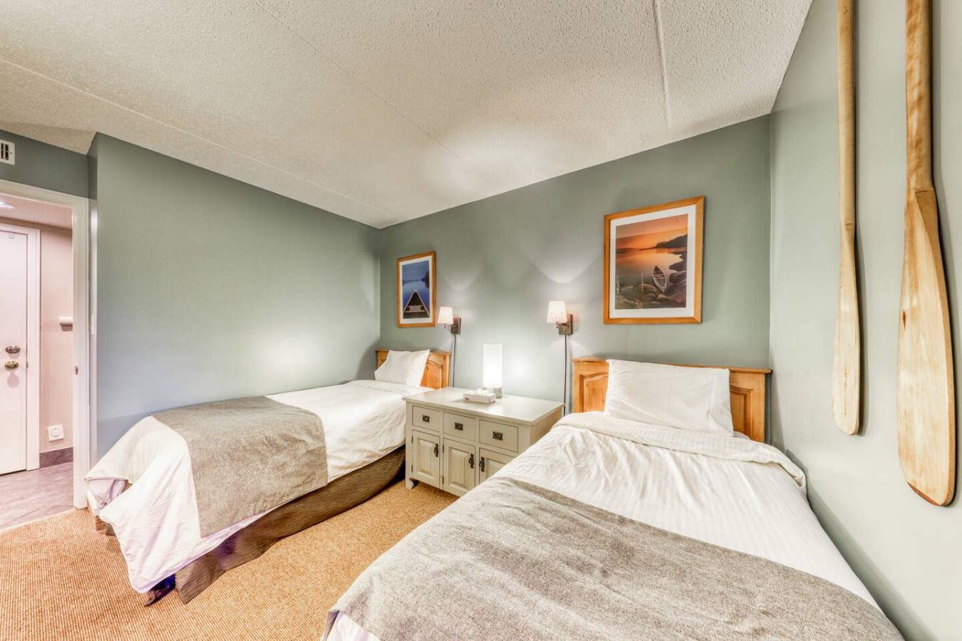 Family Blue Mountain Condo with Mountain Views | Photo 21