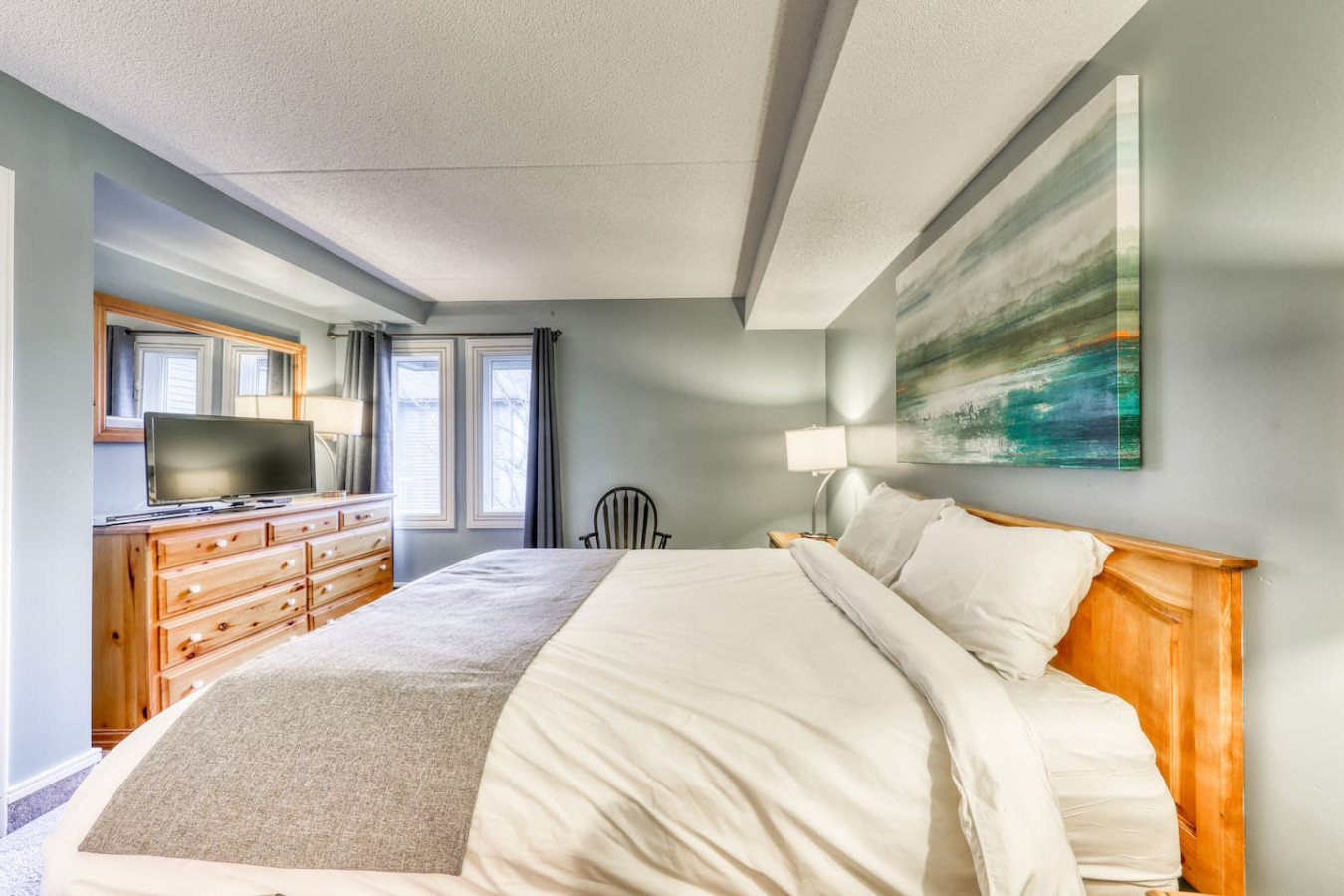 Family Blue Mountain Condo with Mountain Views | Photo 3