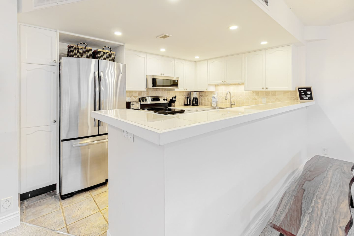 Bright & Spacious Condo, Mins to Blue & Mtn Views | Photo 7