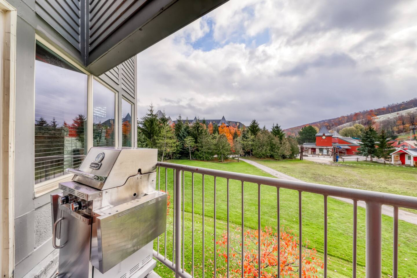 3BDR Condo | Mountain Side & Mins to Blue! | Photo 9