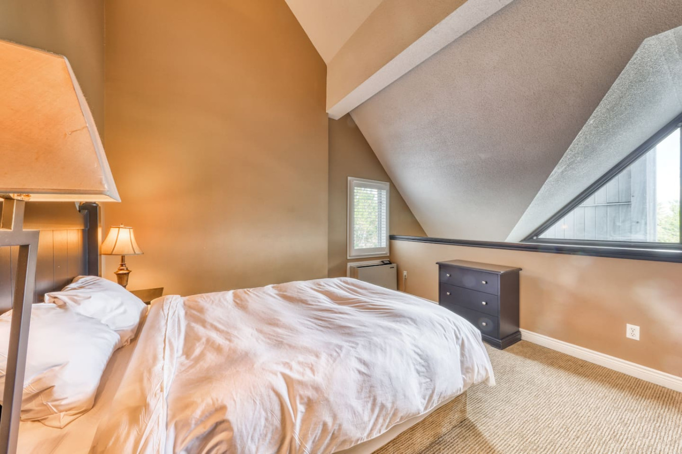 Spacious North Base Condo - Pool, Hot Tub, Tennis | Photo 9