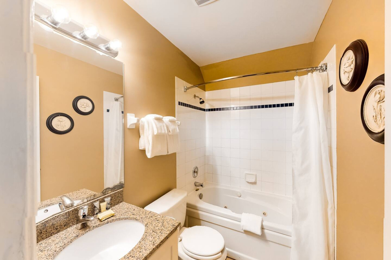 North Creek Studio at BM | Pool, Hot Tub, Tennis | Photo 30