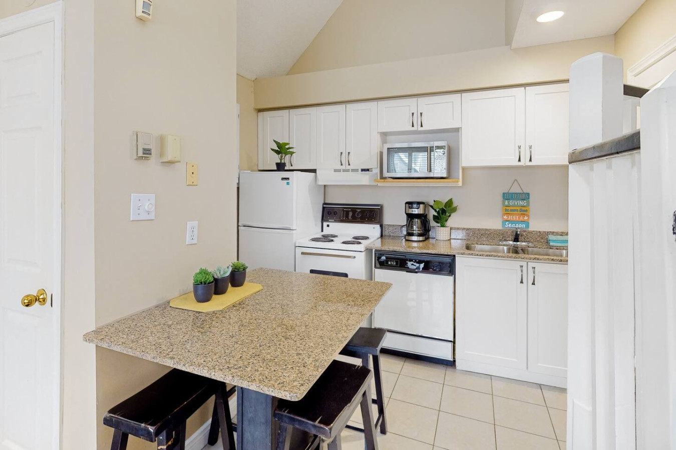 Mountainside BM Loft with Pool, Hot Tub, Tennis! | Photo 3