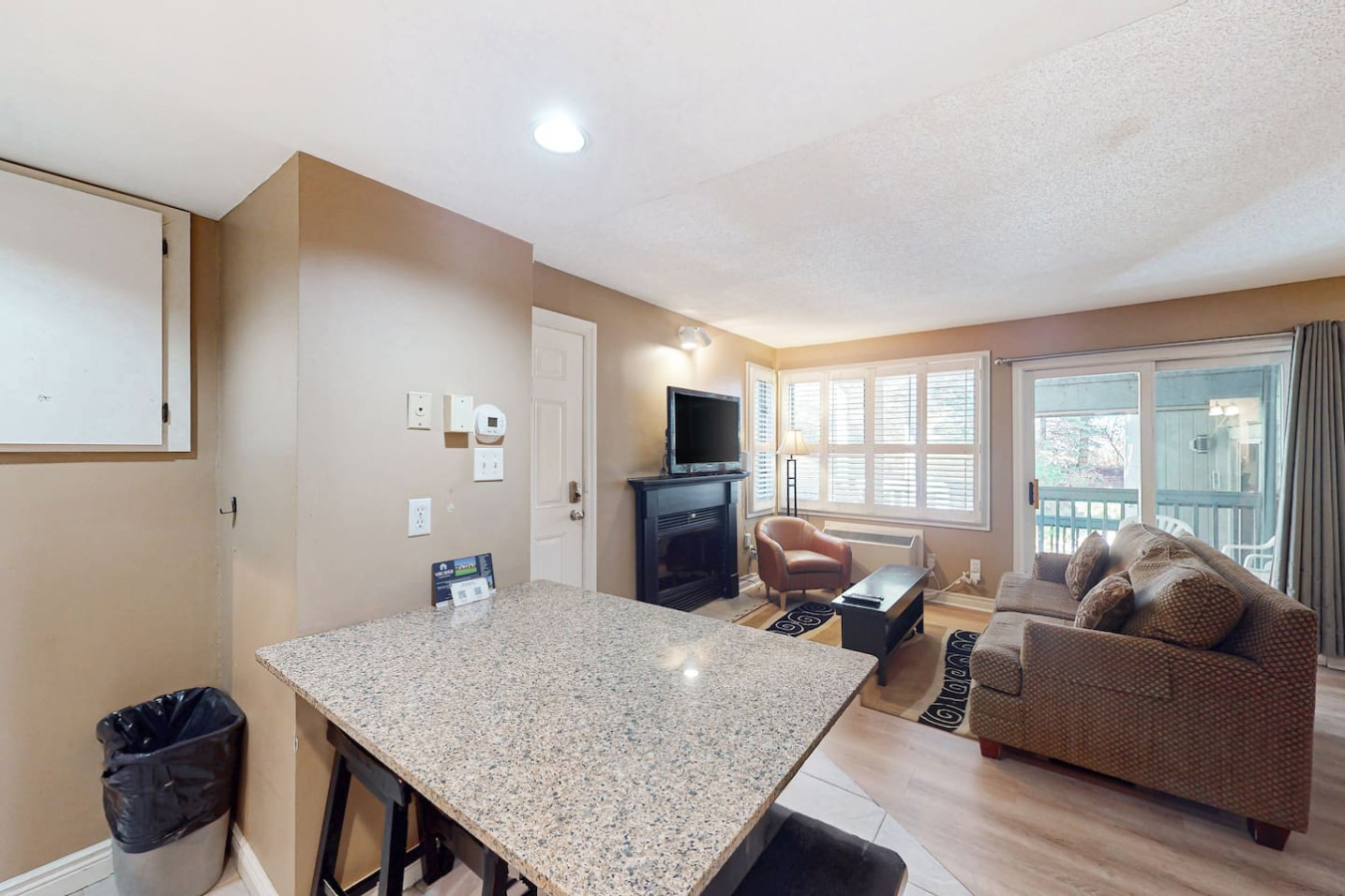 BM Studio w/ Large Patio | Pool, Hot Tub, Tennis | Photo 12