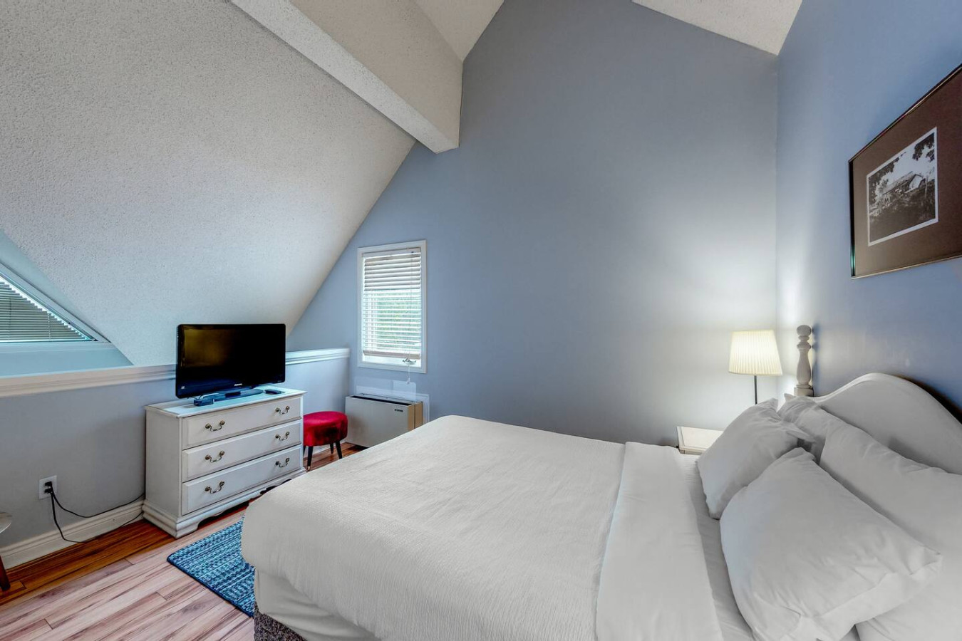 Hideaway at North Creek w/ Hot Tub, Tennis, Pool! 2