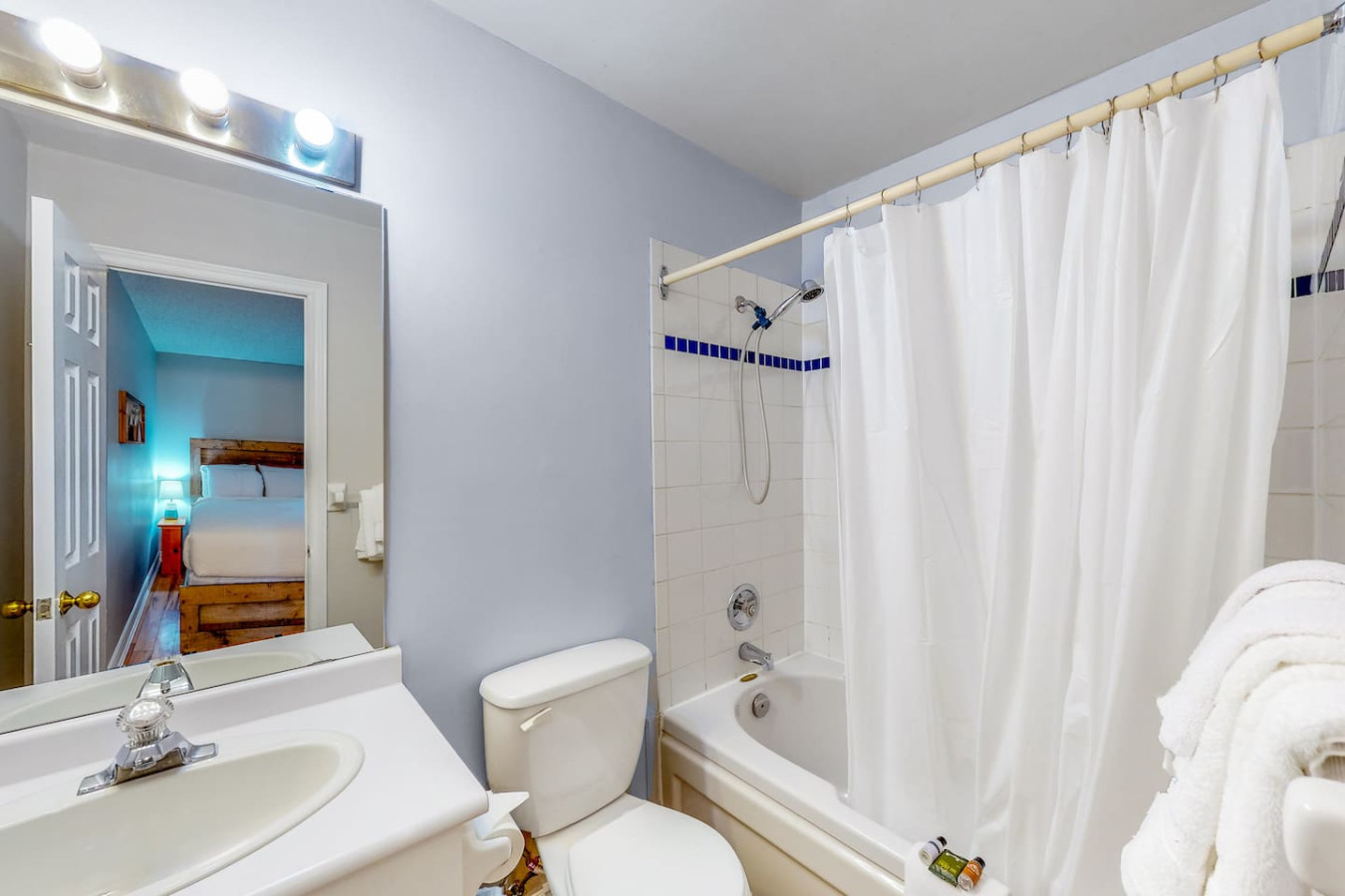 Hideaway at North Creek w/ Hot Tub, Tennis, Pool! 11