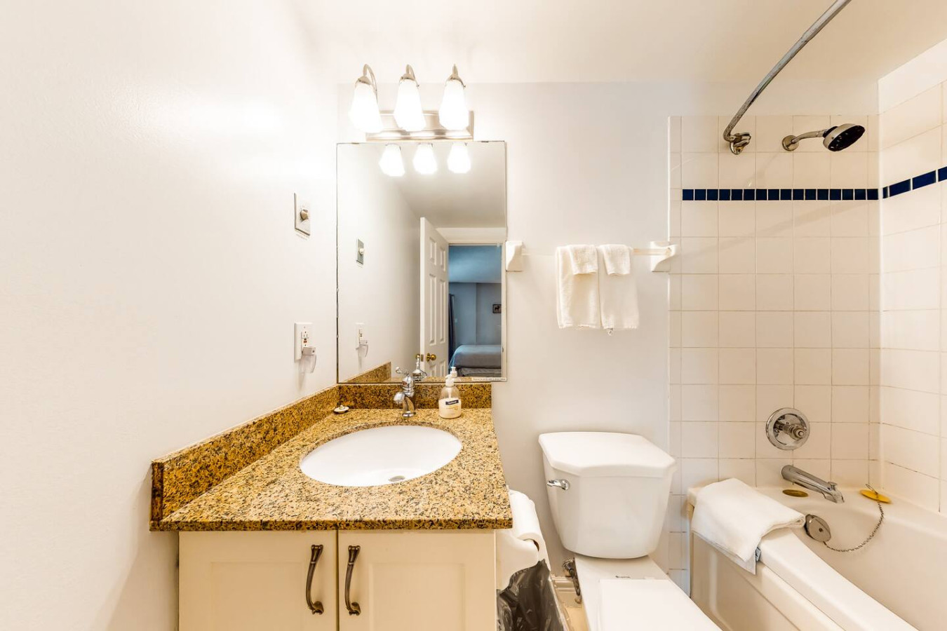 Studio 208 with Pool, Hot Tub, and Tennis Courts | Photo 14