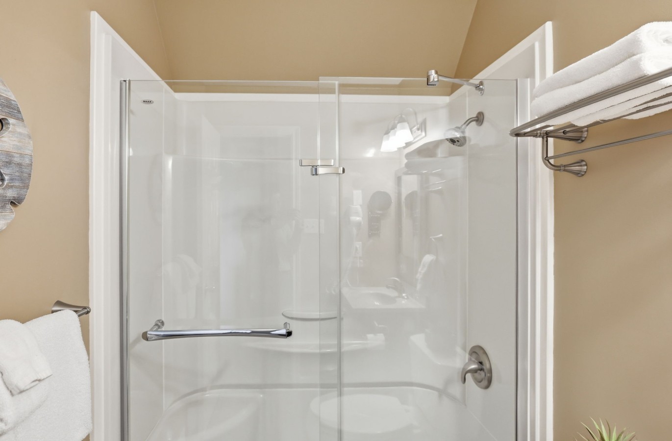 214 North Creek: Pool, Hot Tub, Tennis 24
