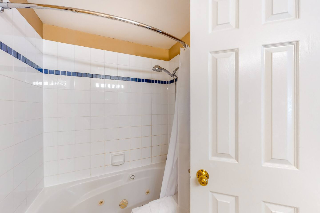 Cozy Creek Retreat: Pool, Hot Tub, Tennis! | Photo 14