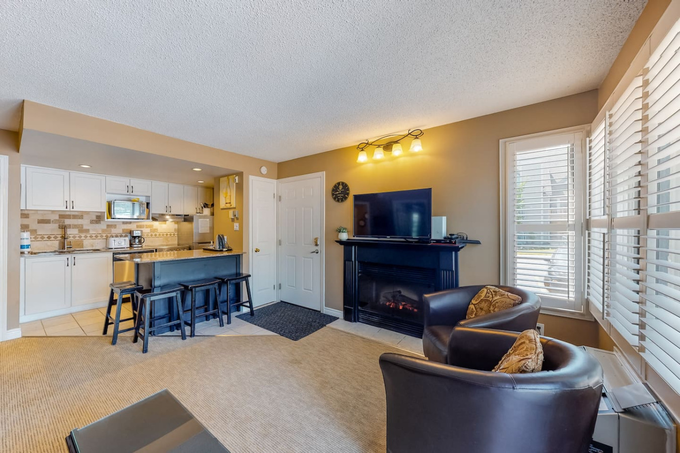 Cozy Creek Retreat: Pool, Hot Tub, Tennis! | Photo 6