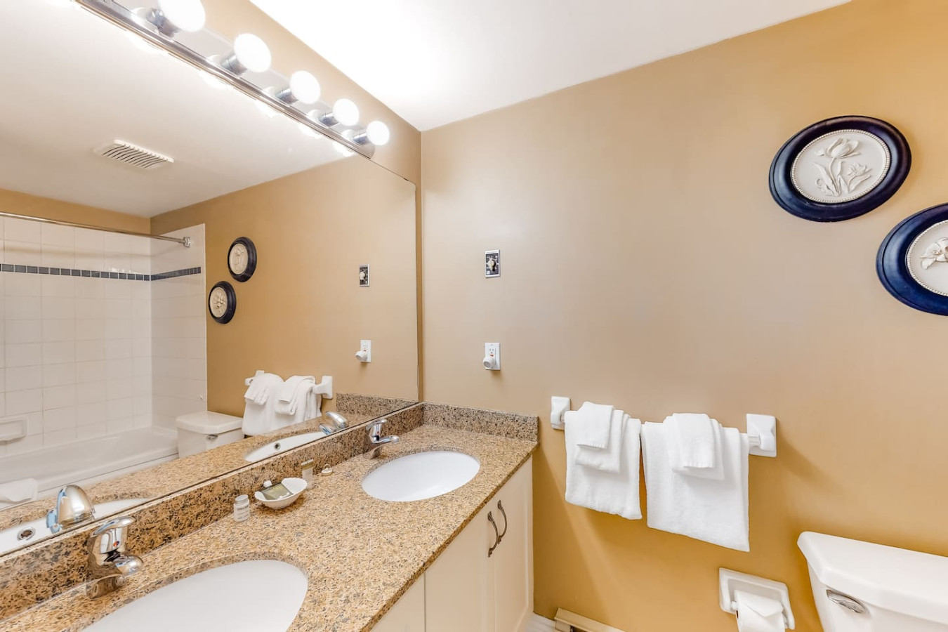 Cozy Creek Retreat: Pool, Hot Tub, Tennis! | Photo 11