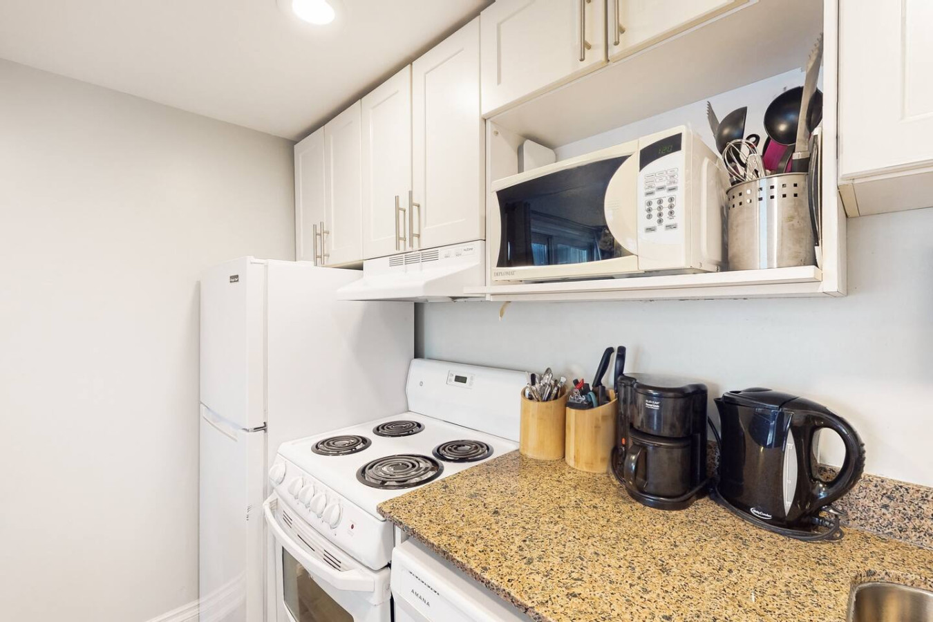 Modern Rustic North Creek | Pool, Hot Tub, Tennis | Photo 9