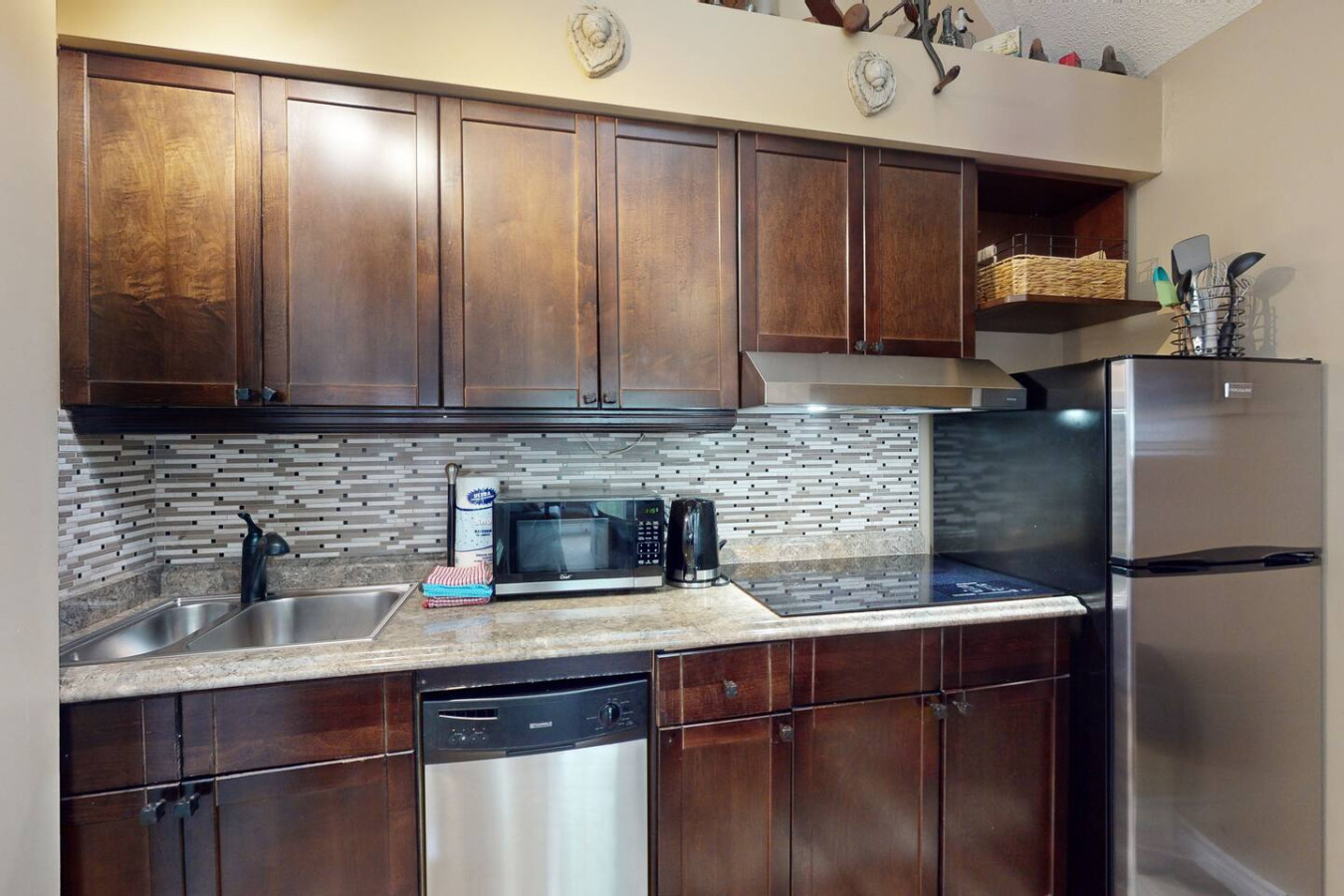 Mountain Loft Magic: Pool, Hot Tub, Tennis | Photo 2