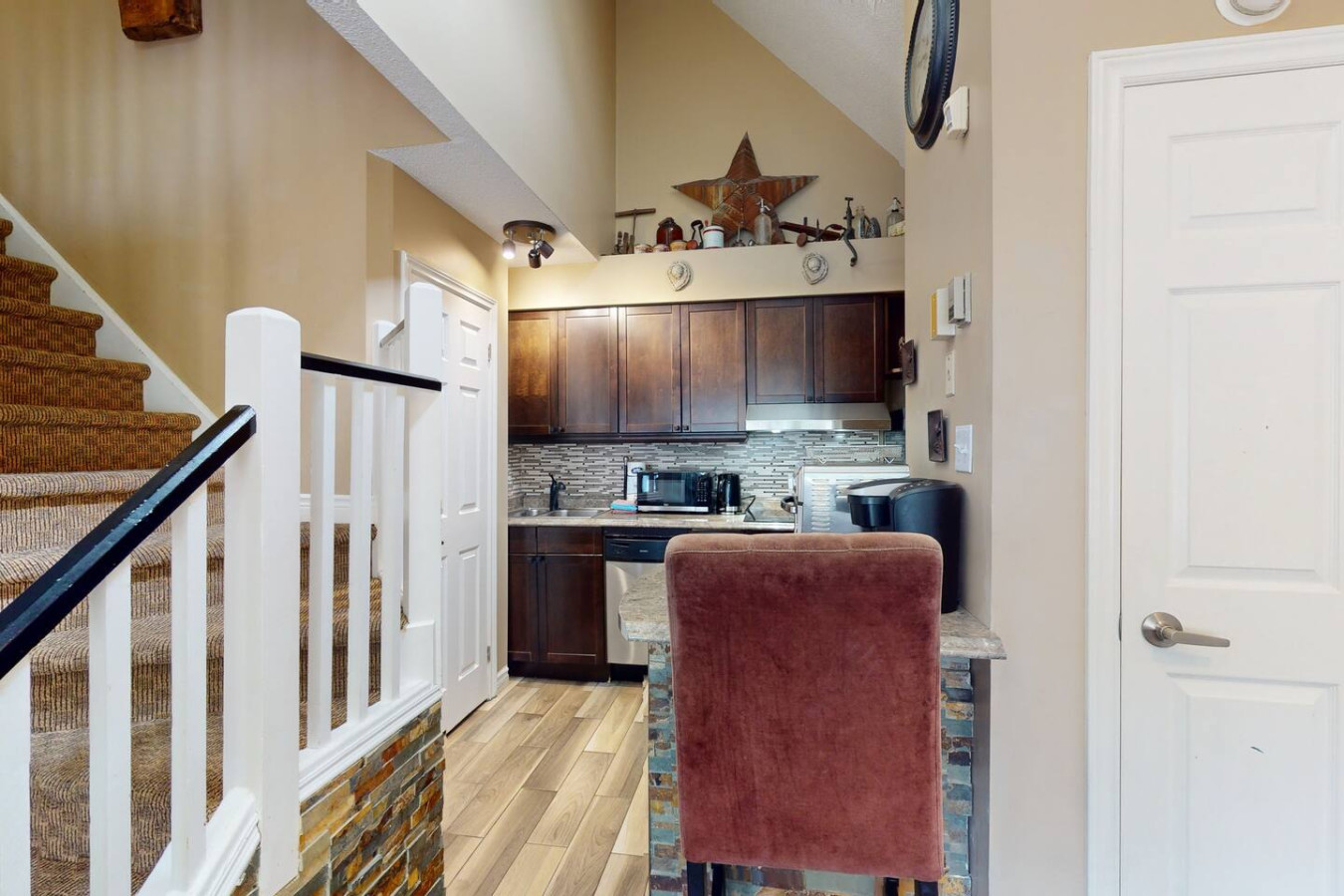 Mountain Loft Magic: Pool, Hot Tub, Tennis | Photo 8