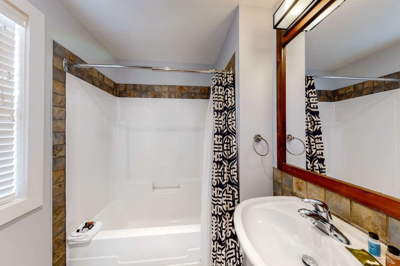 Eagle's Escape at Blue Mtn: Summer Pool + Hot Tub | Photo 15