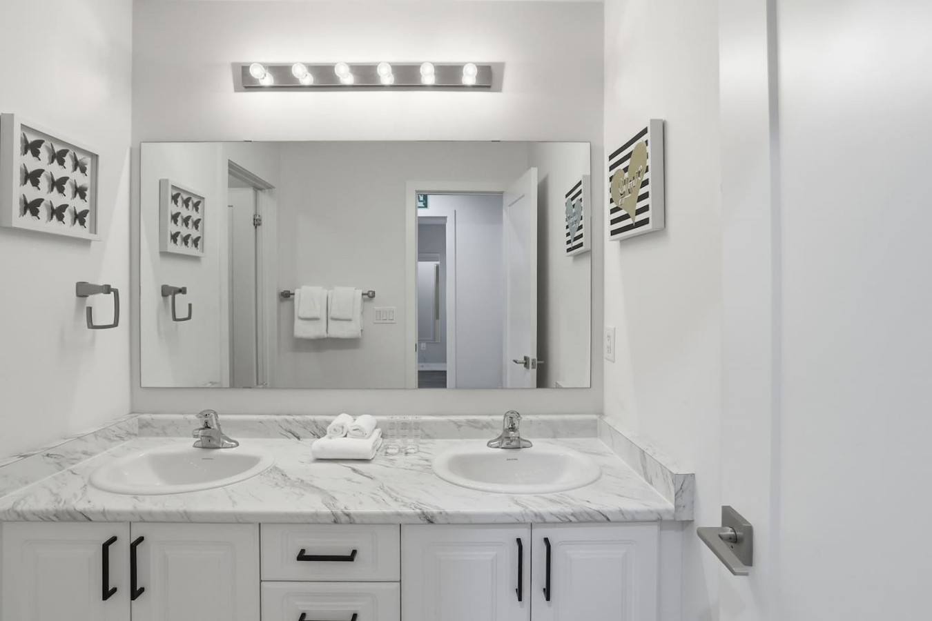 Crosswinds Peak: Sleek 3BDR - Mins to BM Village | Photo 30