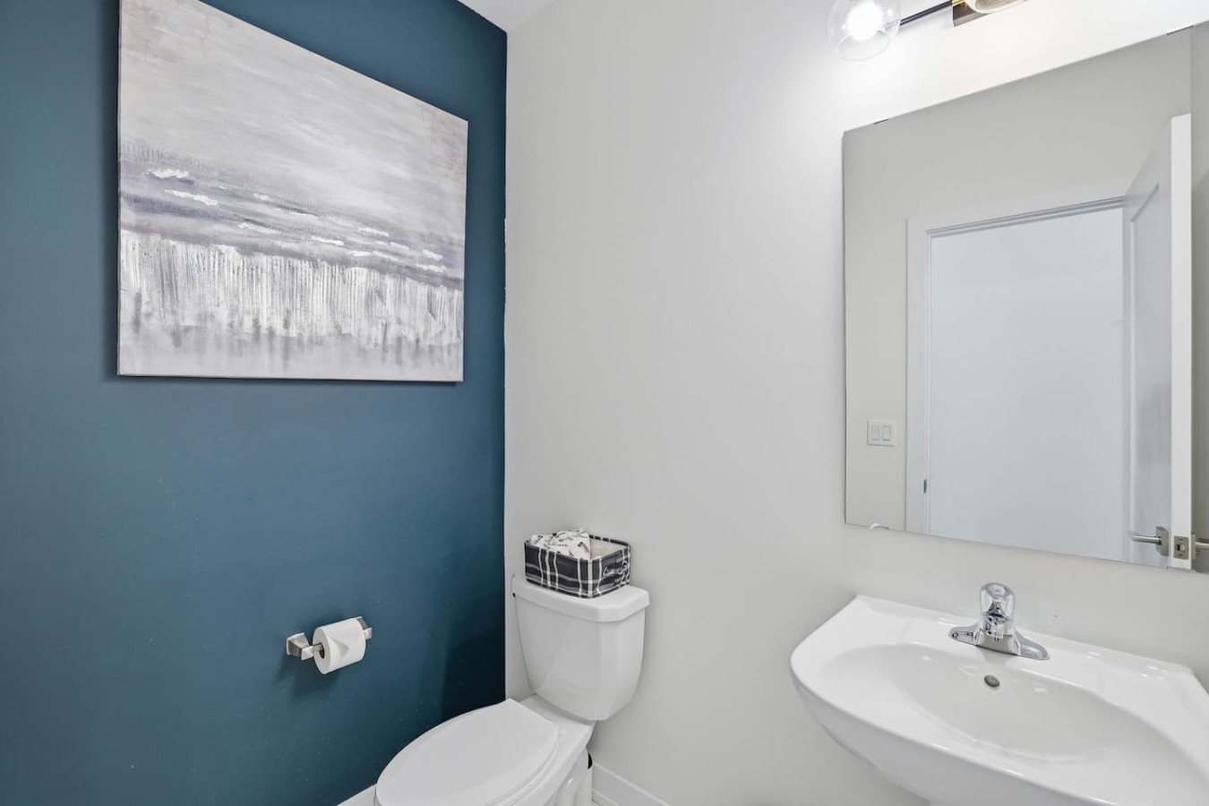 Crosswinds Peak: Sleek 3BDR - Mins to BM Village | Photo 35