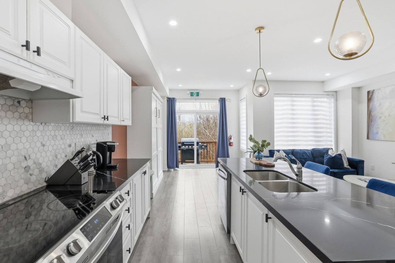 Crosswinds Peak: Sleek 3BDR - Mins to BM Village | Photo 9