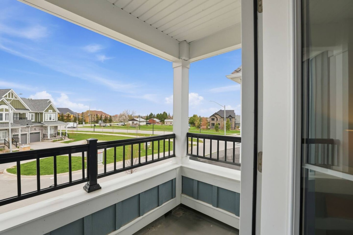 Crosswinds Peak: Sleek 3BDR - Mins to BM Village | Photo 39
