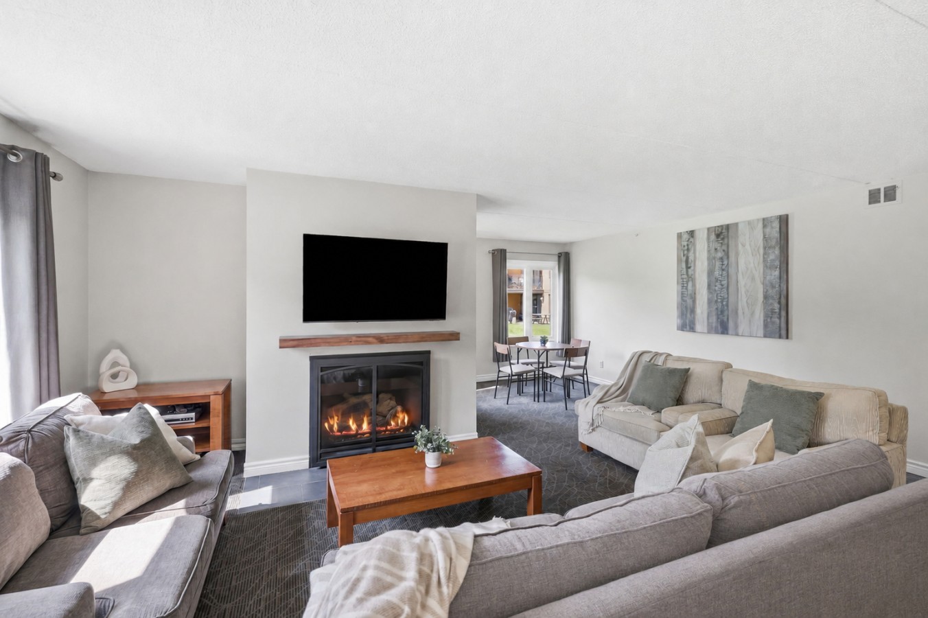 Village Side 3BDR | New Kitchen & Private Patio 10