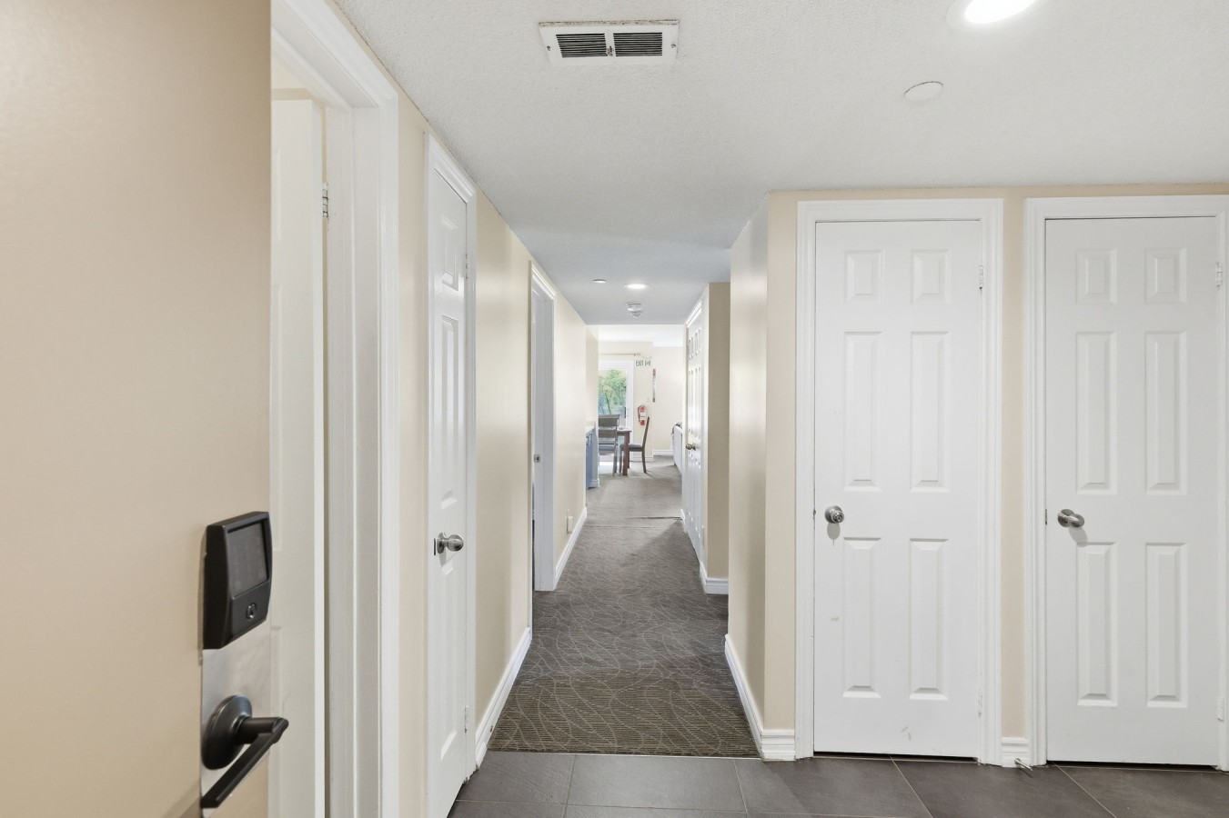 Village Side 3BDR | New Kitchen & Private Patio 36