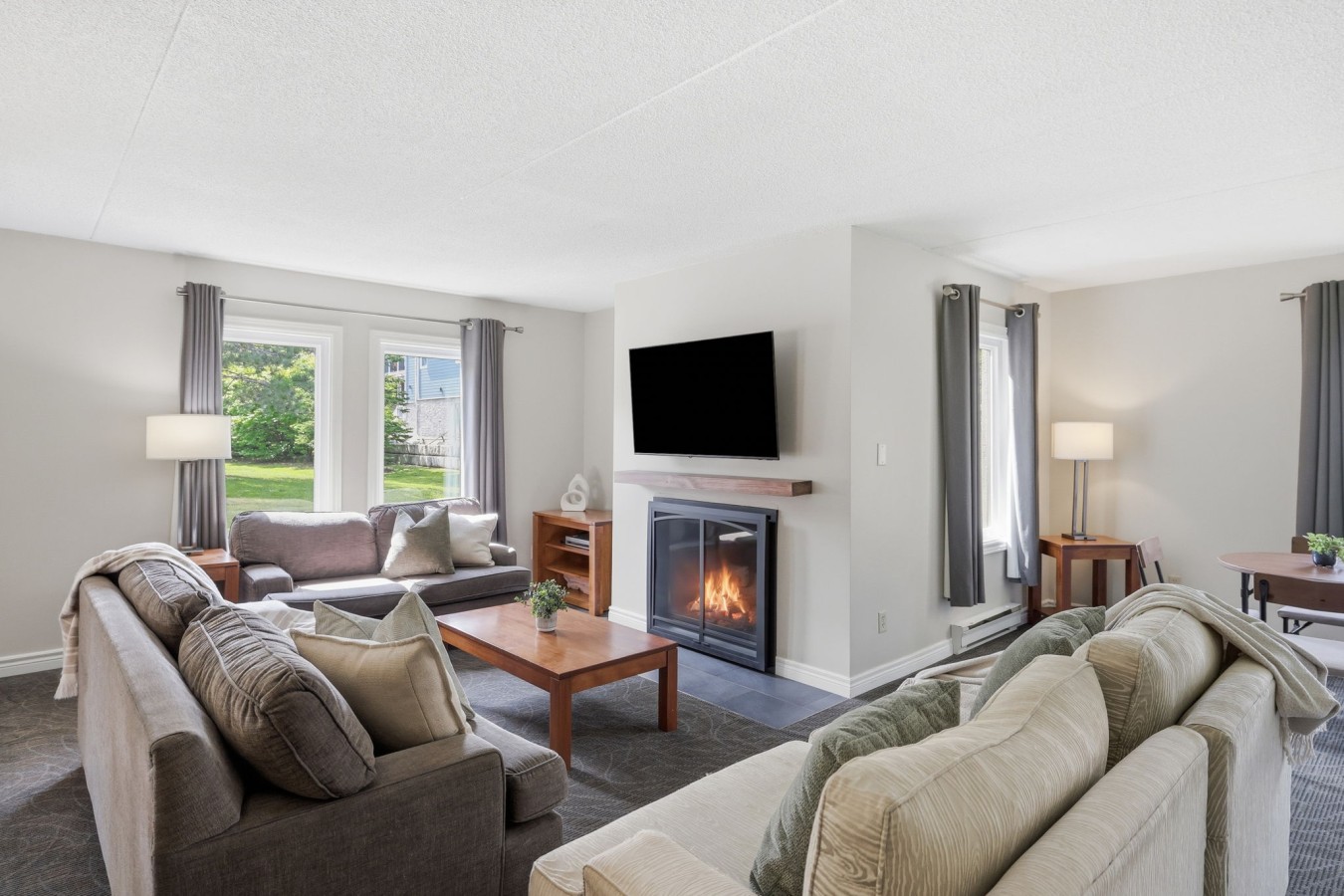 Village Side 3BDR | New Kitchen & Private Patio 6