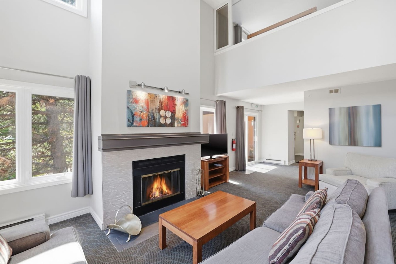 Village Steps | 3BDR Loft with Cathedral Ceilings | Photo 6