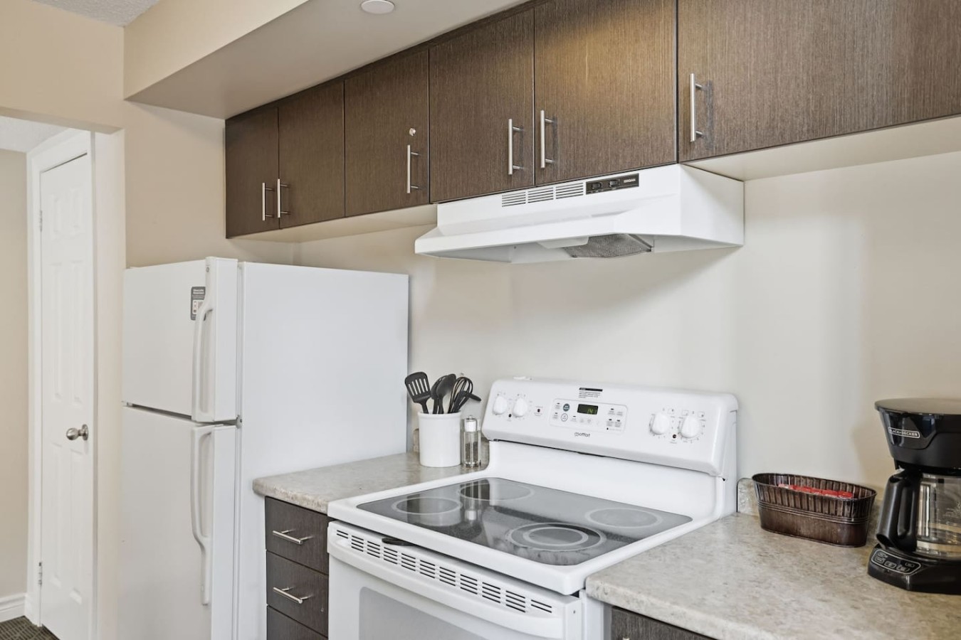 Village Steps | 3BDR Loft with Cathedral Ceilings | Photo 11