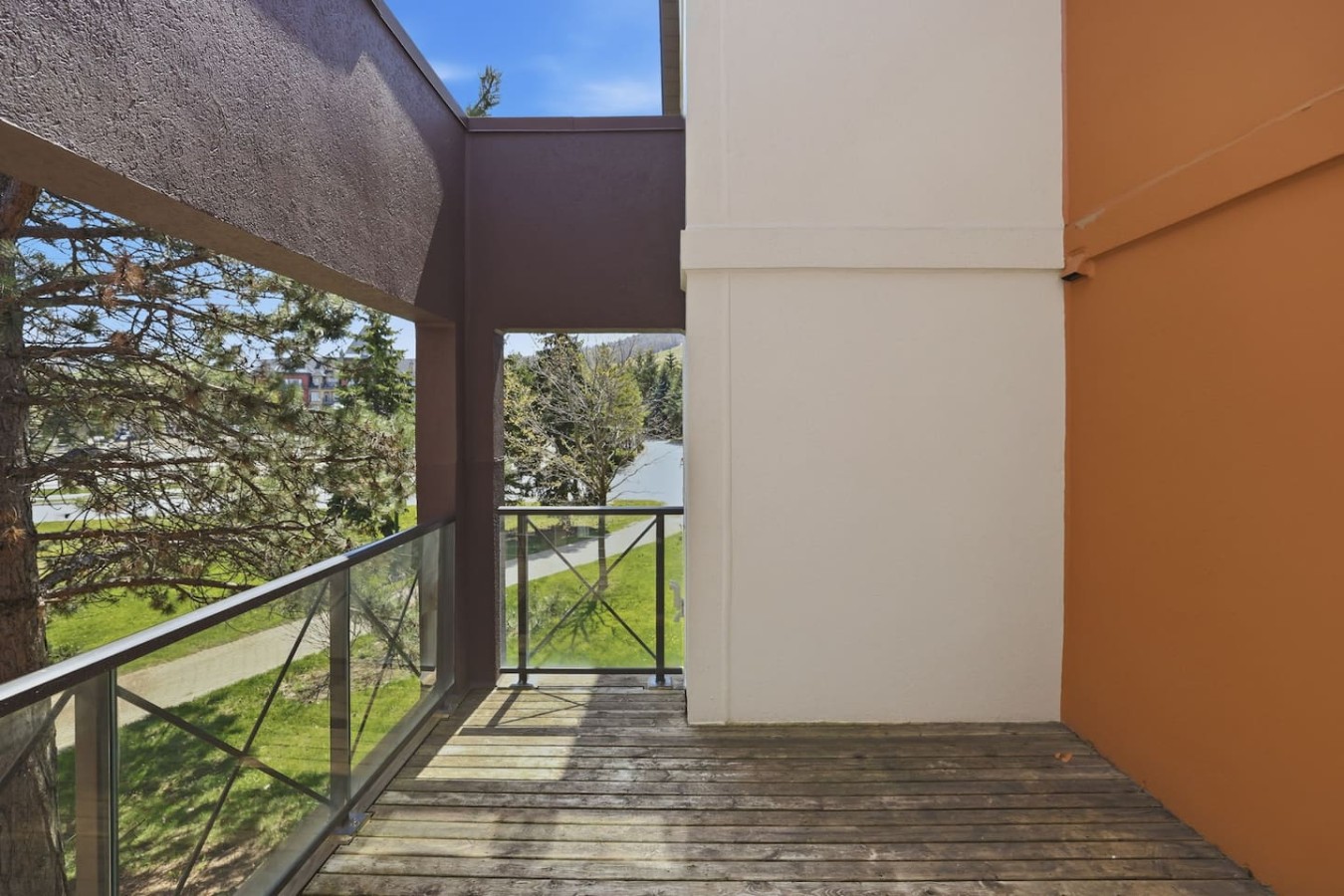 Village Steps | 3BDR Loft with Cathedral Ceilings | Photo 28