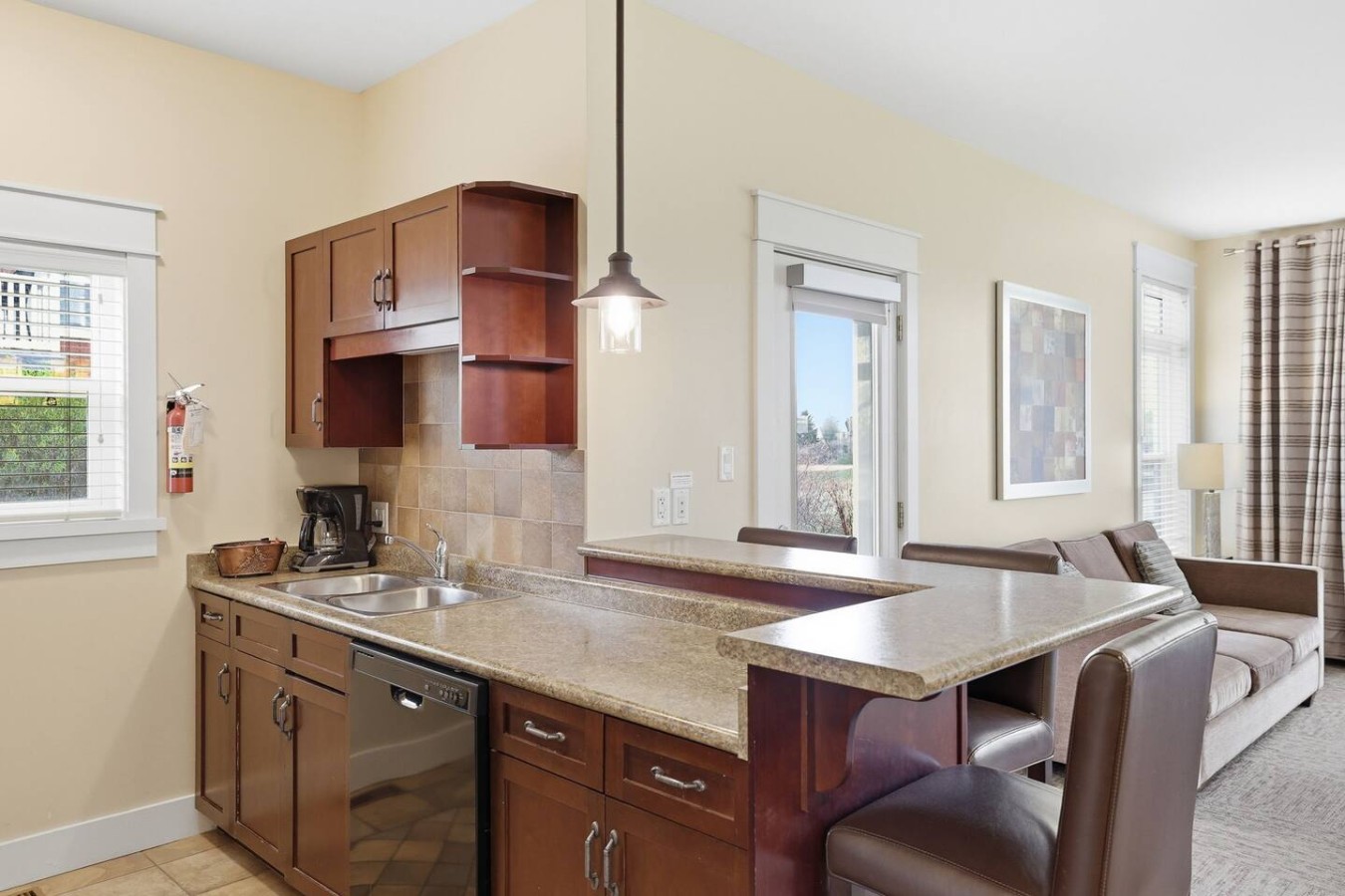 Private End-Unit: Golf Views & Steps to Village | Photo 9