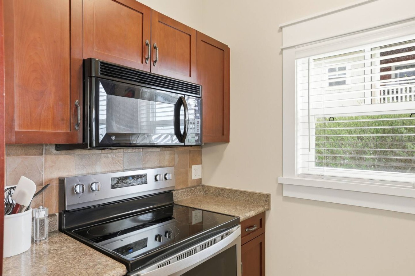 Private End-Unit: Golf Views & Steps to Village | Photo 11