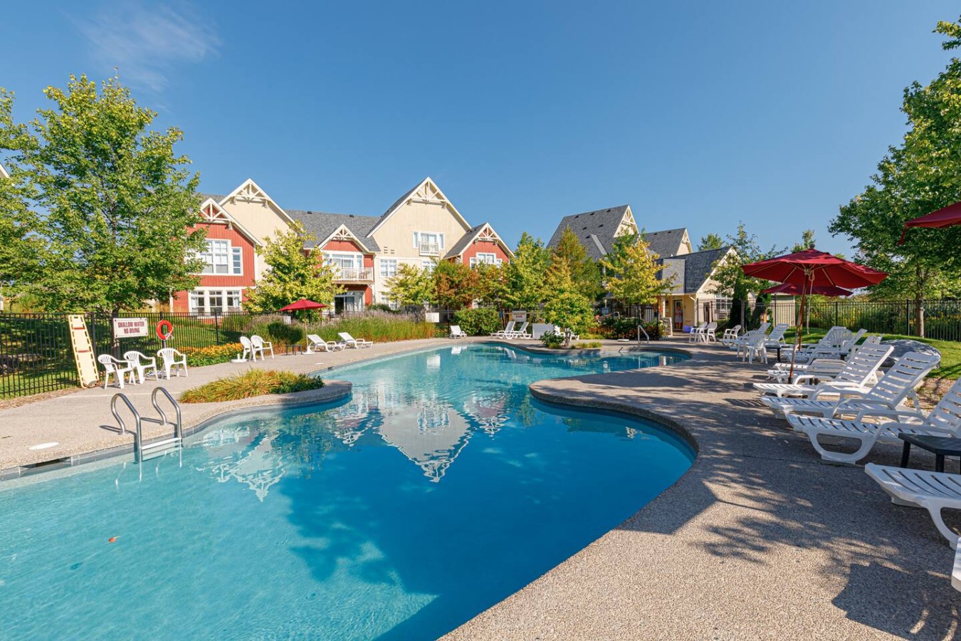 Private End-Unit: Golf Views & Steps to Village | Photo 5
