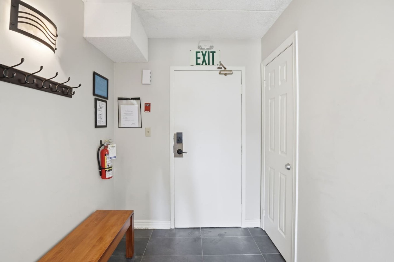 Steps to Village & Slopes | Spacious 3BDR Retreat | Photo 35