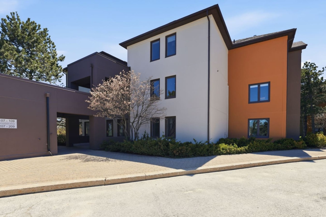 Steps to Village & Slopes | Spacious 3BDR Retreat | Photo 42
