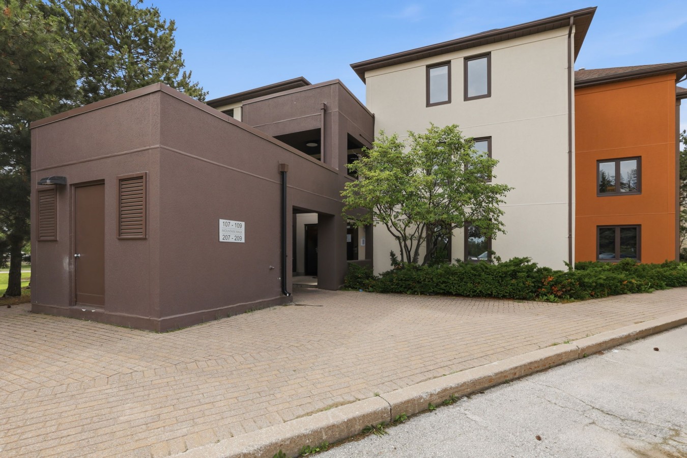 Steps to Village & Slopes | Spacious 3BDR Retreat 47