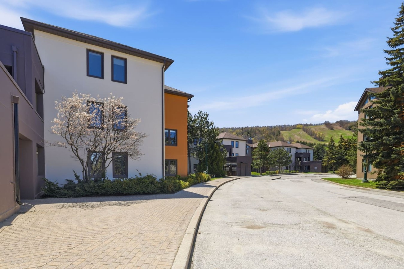 Steps to Village & Slopes | Spacious 3BDR Retreat | Photo 39