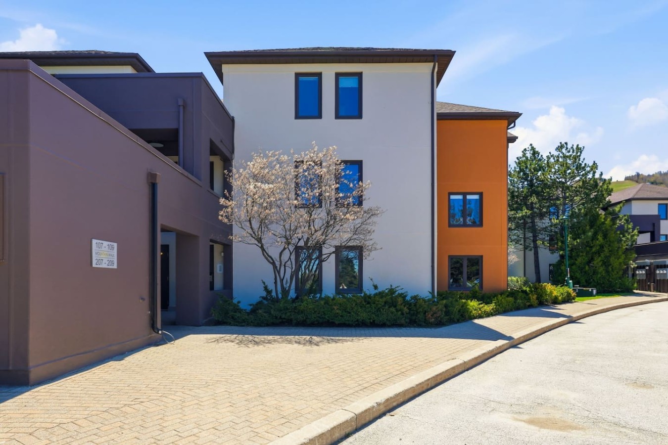 Steps to Village & Slopes | Spacious 3BDR Retreat | Photo 40