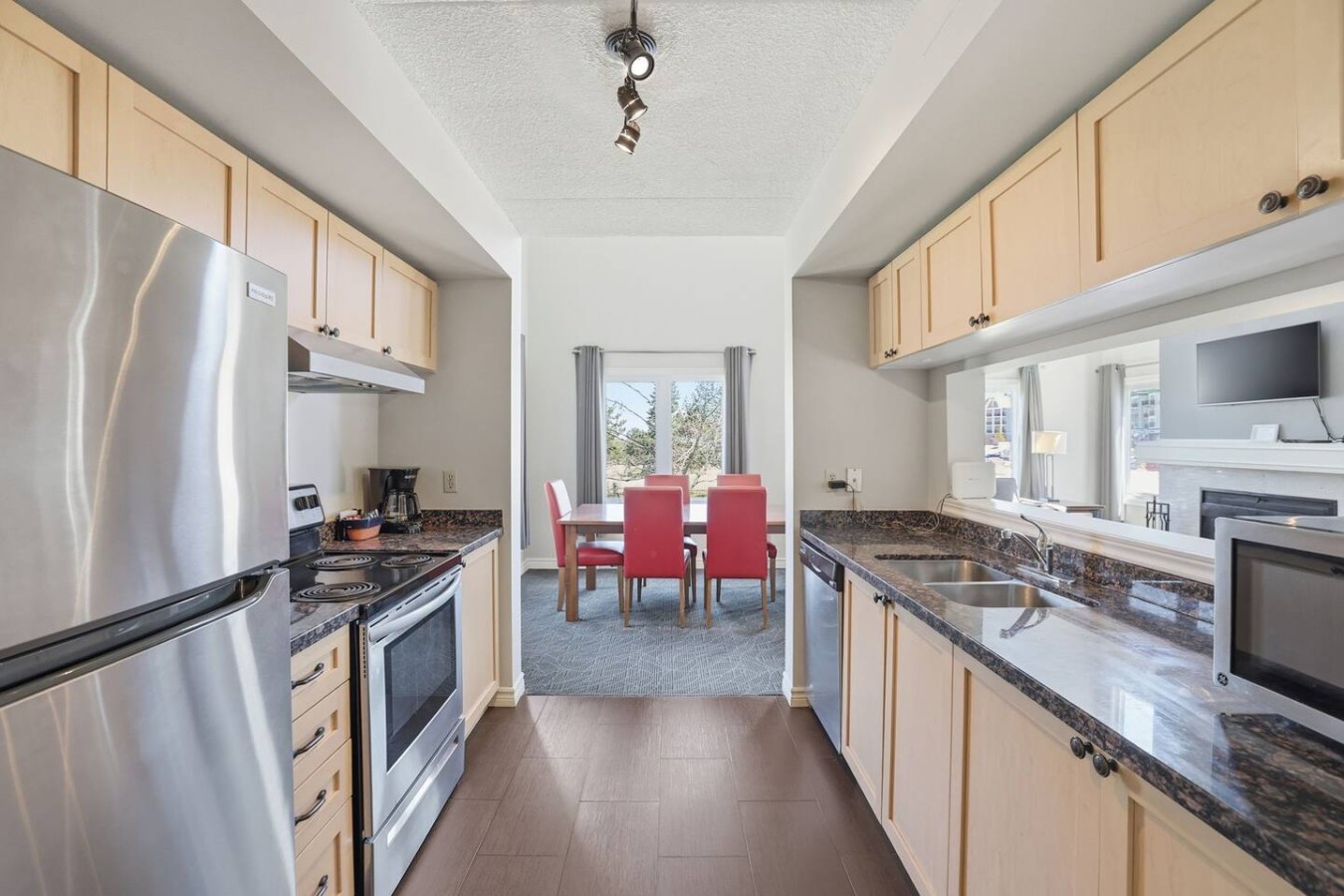 Steps to Village & Slopes | Spacious 3BDR Retreat | Photo 2
