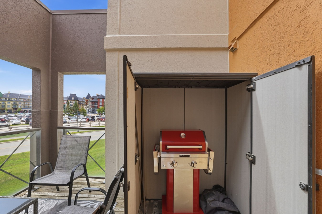 Steps to Village & Slopes | Spacious 3BDR Retreat 46