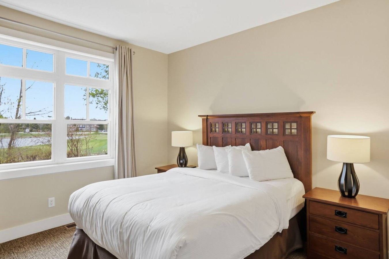 Green-Side Getaway: Steps to Blue Mountain Village | Photo 16