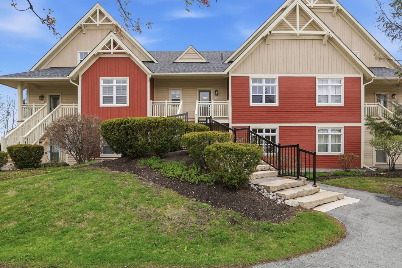 Green-Side Getaway: Steps to Blue Mountain Village | Photo 31