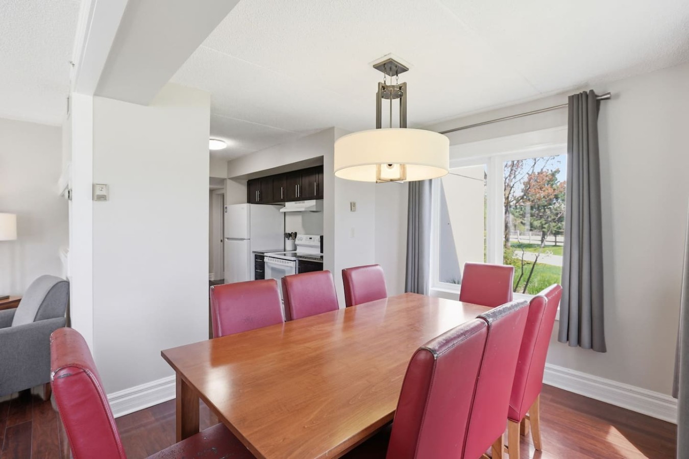 3BDR Blue Mountain Gem | Walk to Village & Ski 14