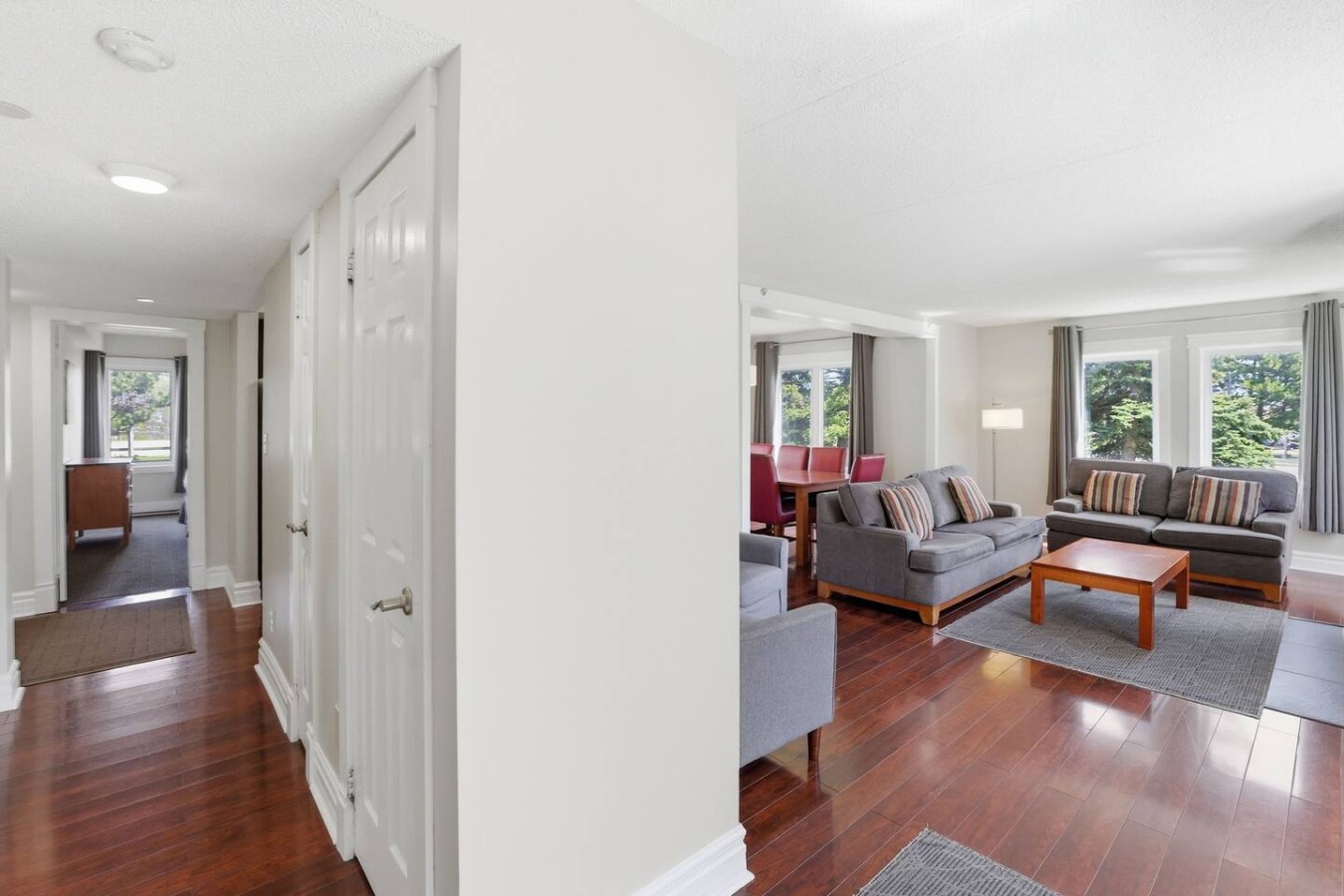 3BDR Blue Mountain Gem | Walk to Village & Ski 29
