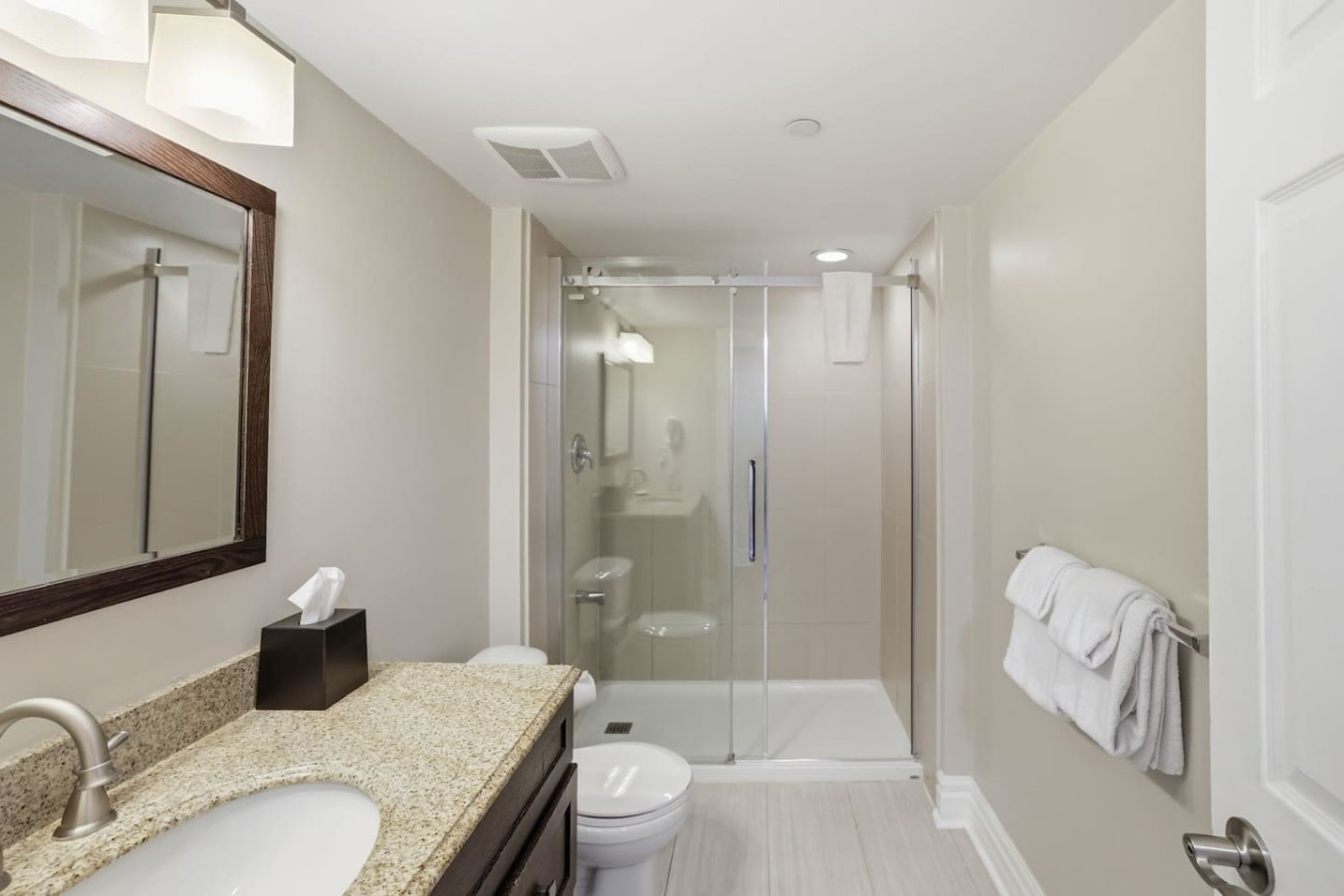 3BDR Blue Mountain Gem | Walk to Village & Ski 25