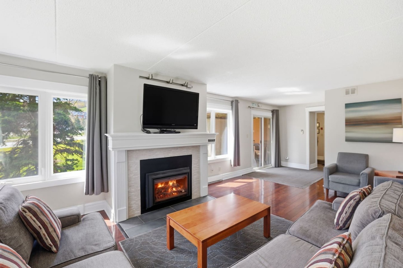 3BDR Blue Mountain Gem | Walk to Village & Ski 8