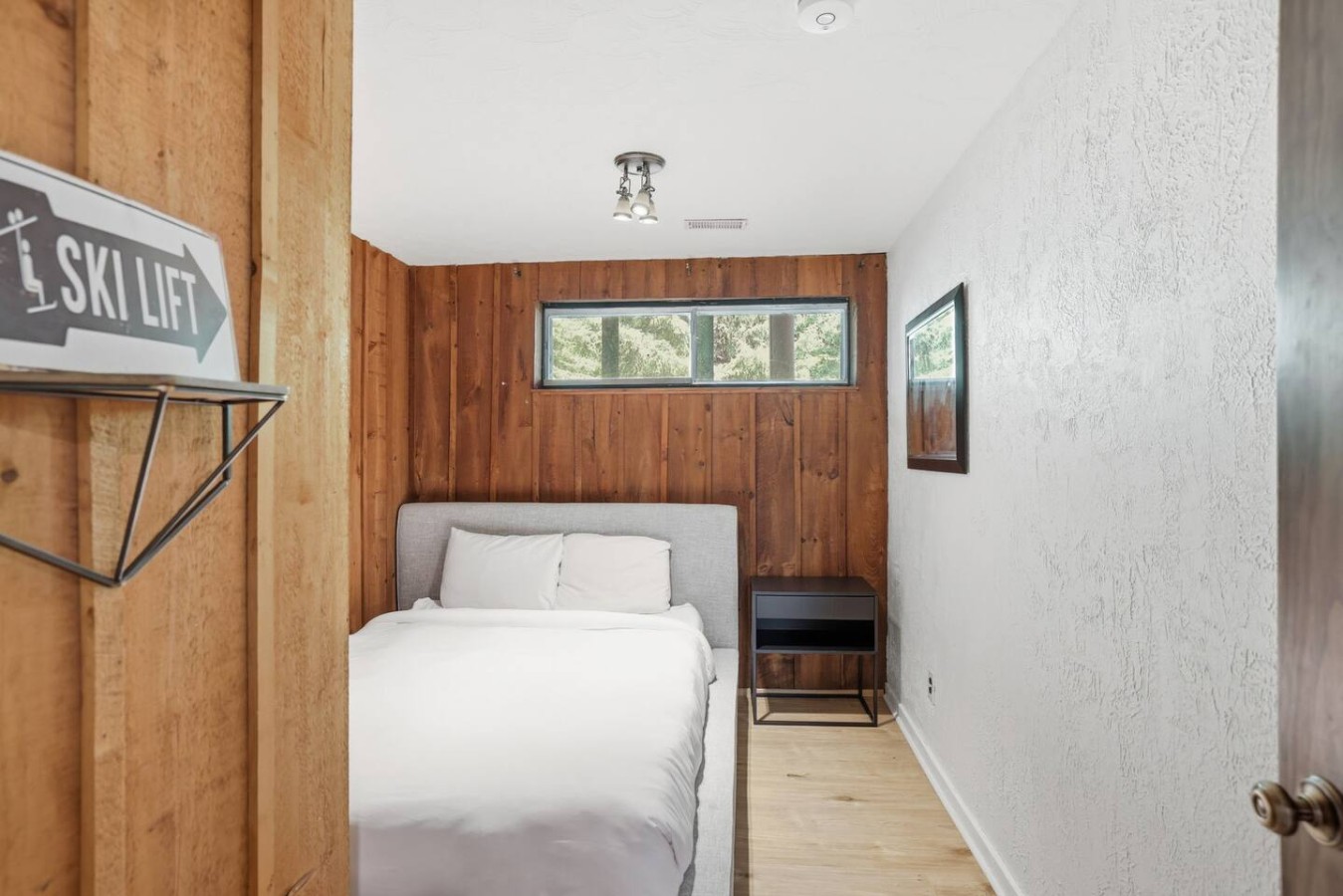 Whispering Pines Lodge | Photo 38